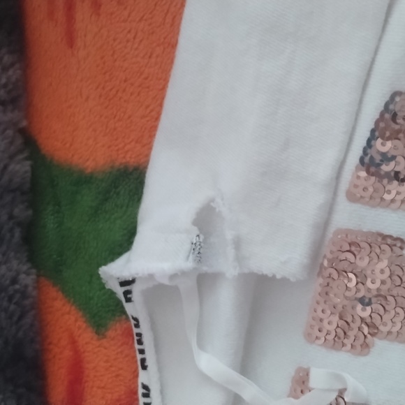 Bling shorts and crop long sleeve - Picture 5 of 5